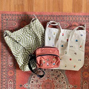 Lot of 3 BAGGU bags - 2 Duck Bags 1 Fanny Pack Excellent!